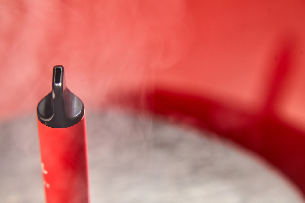 Le Parcours du Combattant : Ouvrir un Magasin de Cigarettes Électroniques